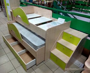 Выкатная кровать Радуга 1,6 с ящиком и лестницей