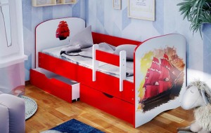 Детская кровать с бортиком Алые паруса (2 ящика/цветное ЛДСП)